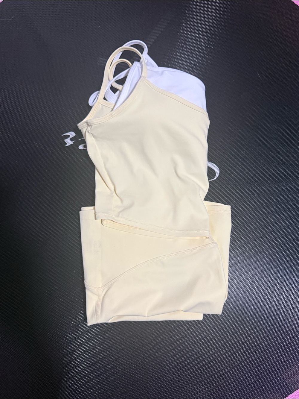 Women’s Athletic High-Rise Shorts in Cream